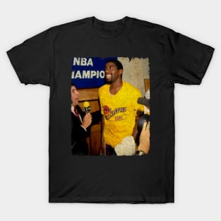 Magic Johnson - The Lakers DEFEAT The Celtics in Game 6 of The NBA Finals T-Shirt
